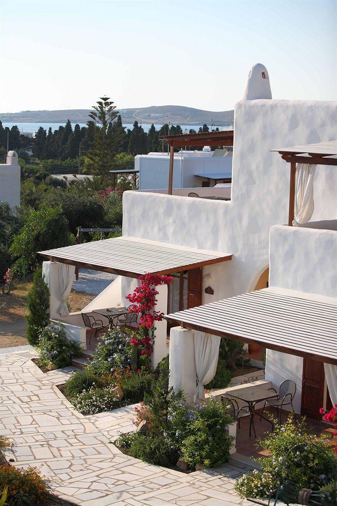 9 Muses - Paros Aparthotel Exteriör bild
