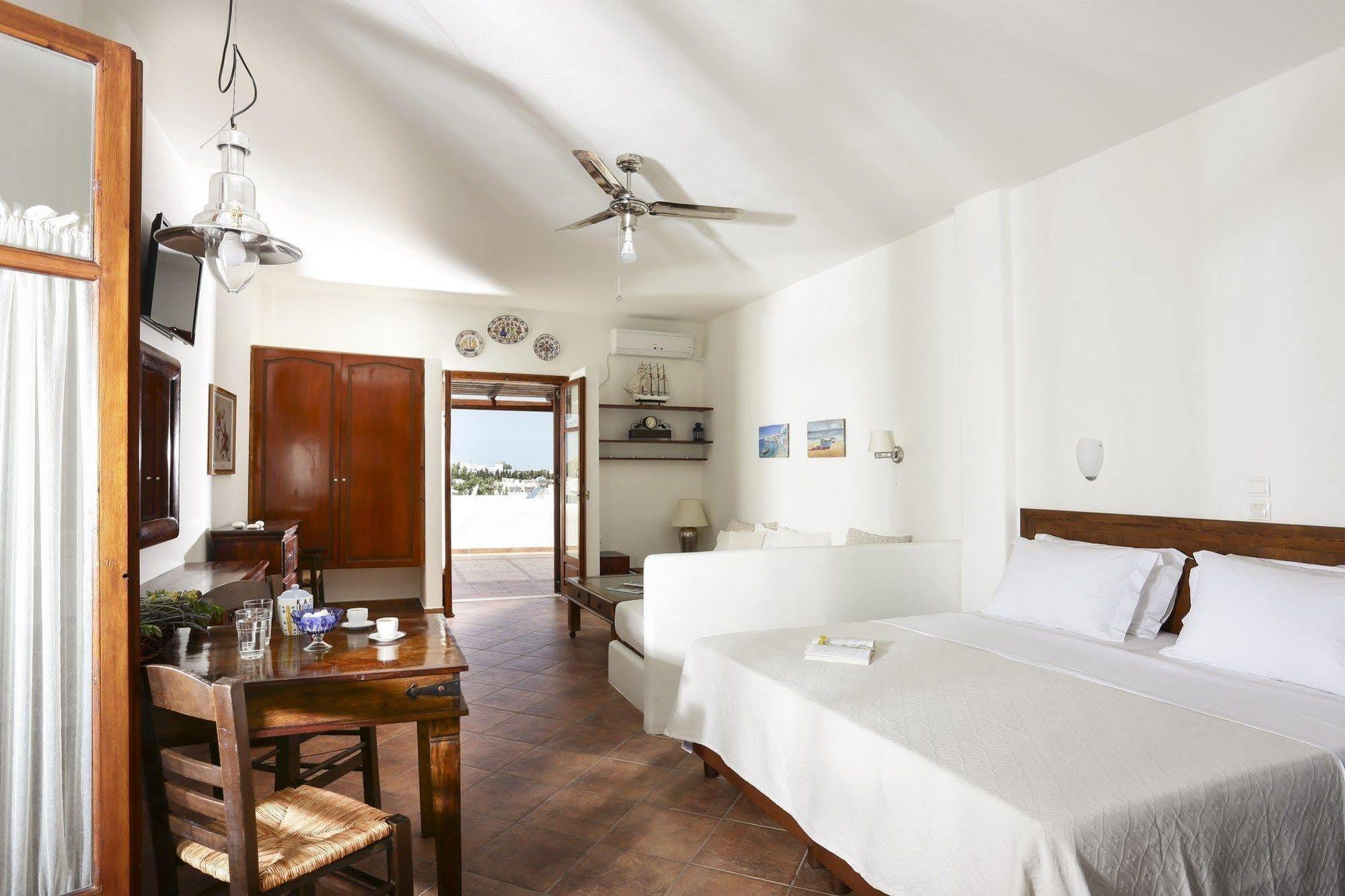 9 Muses - Paros Aparthotel Exteriör bild