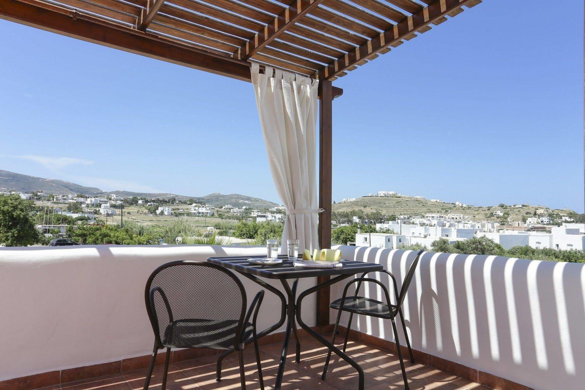 9 Muses - Paros Aparthotel Exteriör bild
